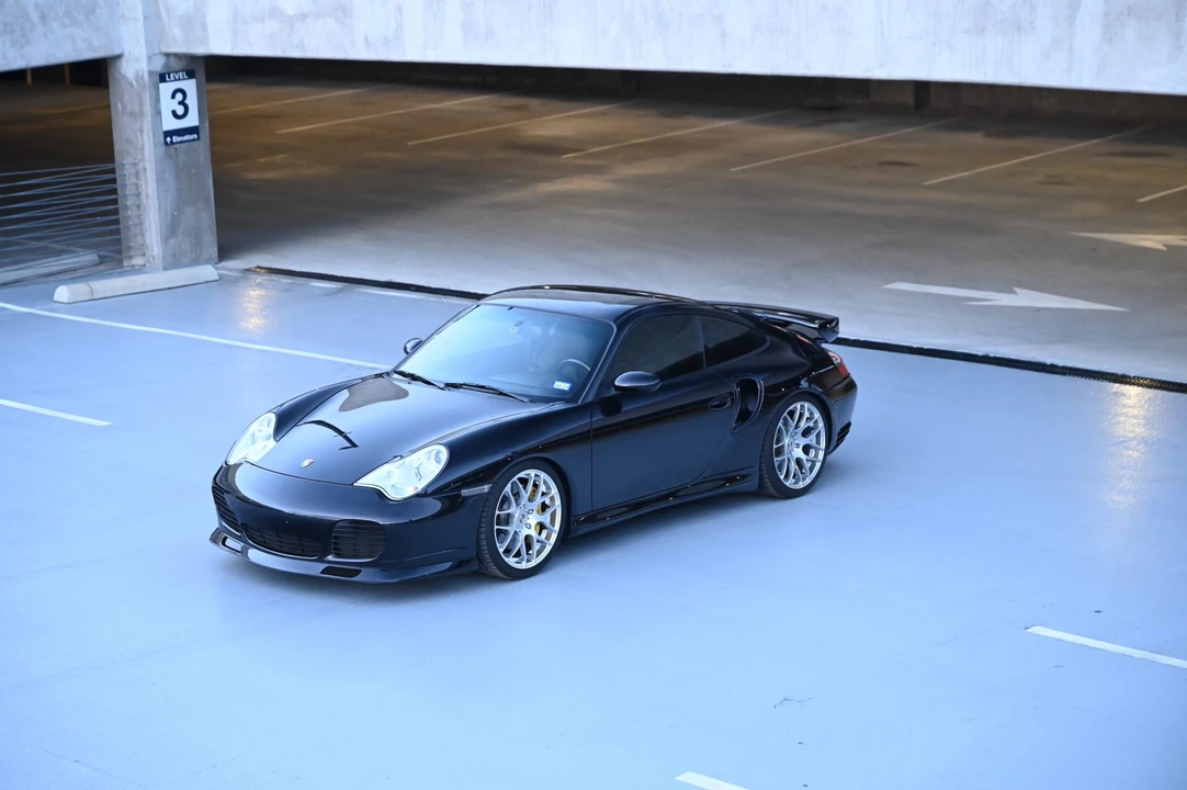 2005 Porsche 996 Turbo - Image 8 of 31