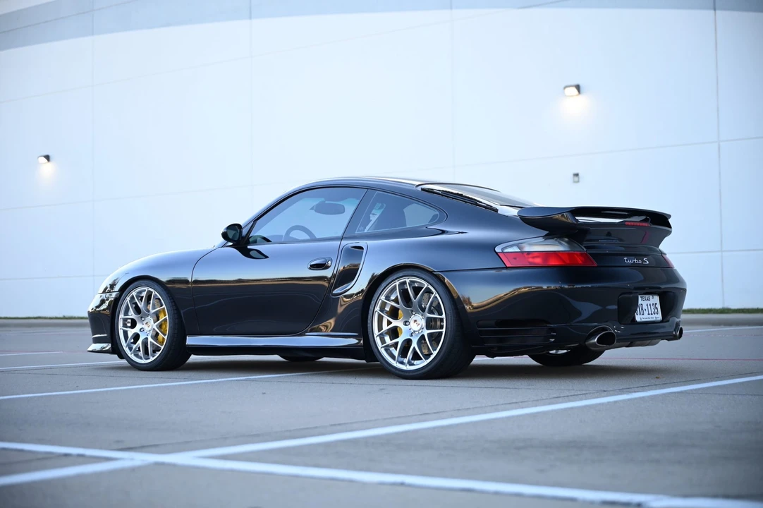 2005 Porsche 996 Turbo - Image 17 of 31