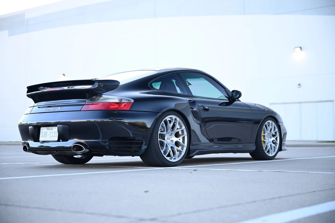 2005 Porsche 996 Turbo - Image 30 of 31