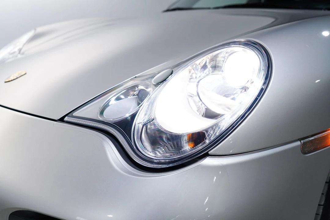 2005 Porsche 996 Turbo - Image 29 of 31