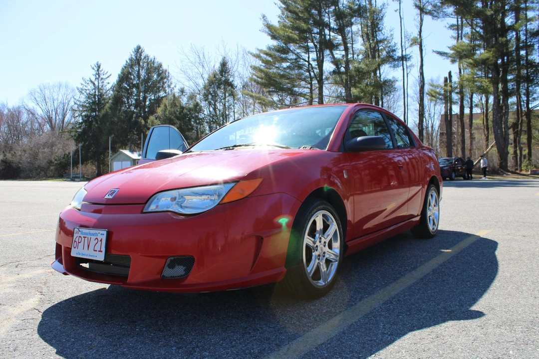 2005 Saturn Ion - Image 2 of 31