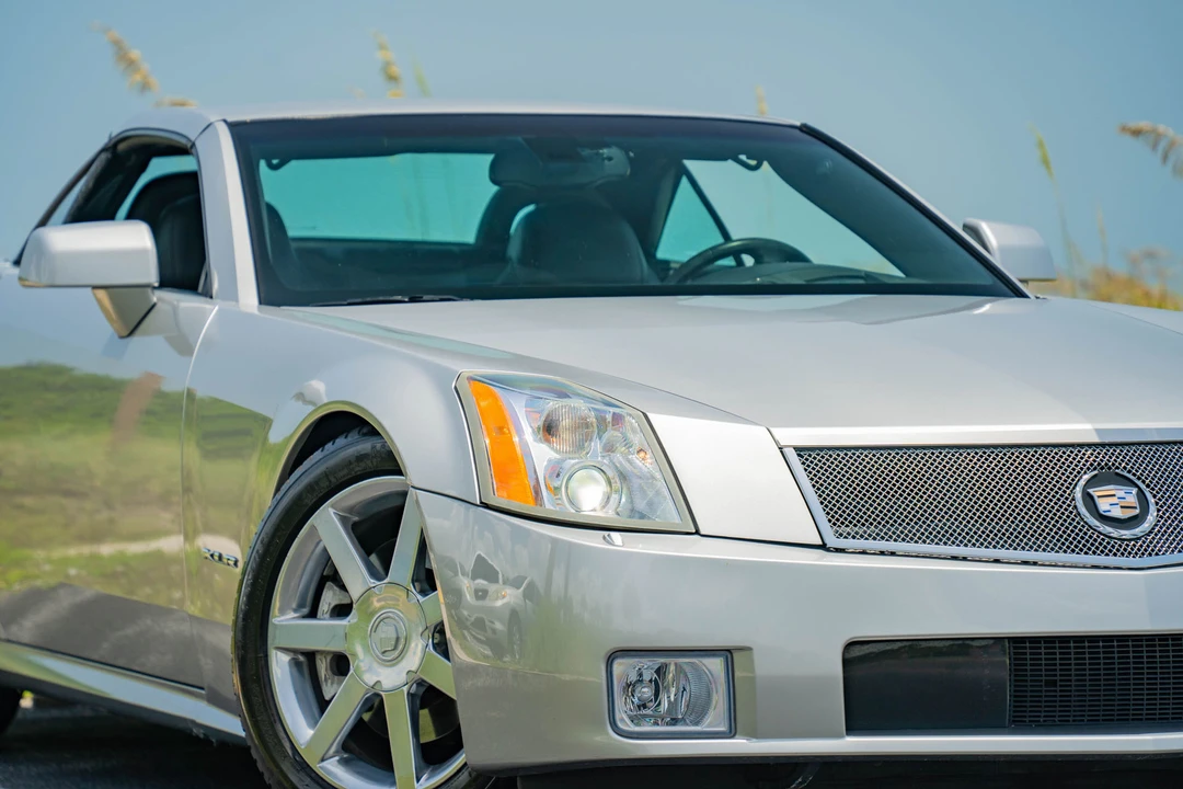 2006 Cadillac XLR - Image 12 of 31
