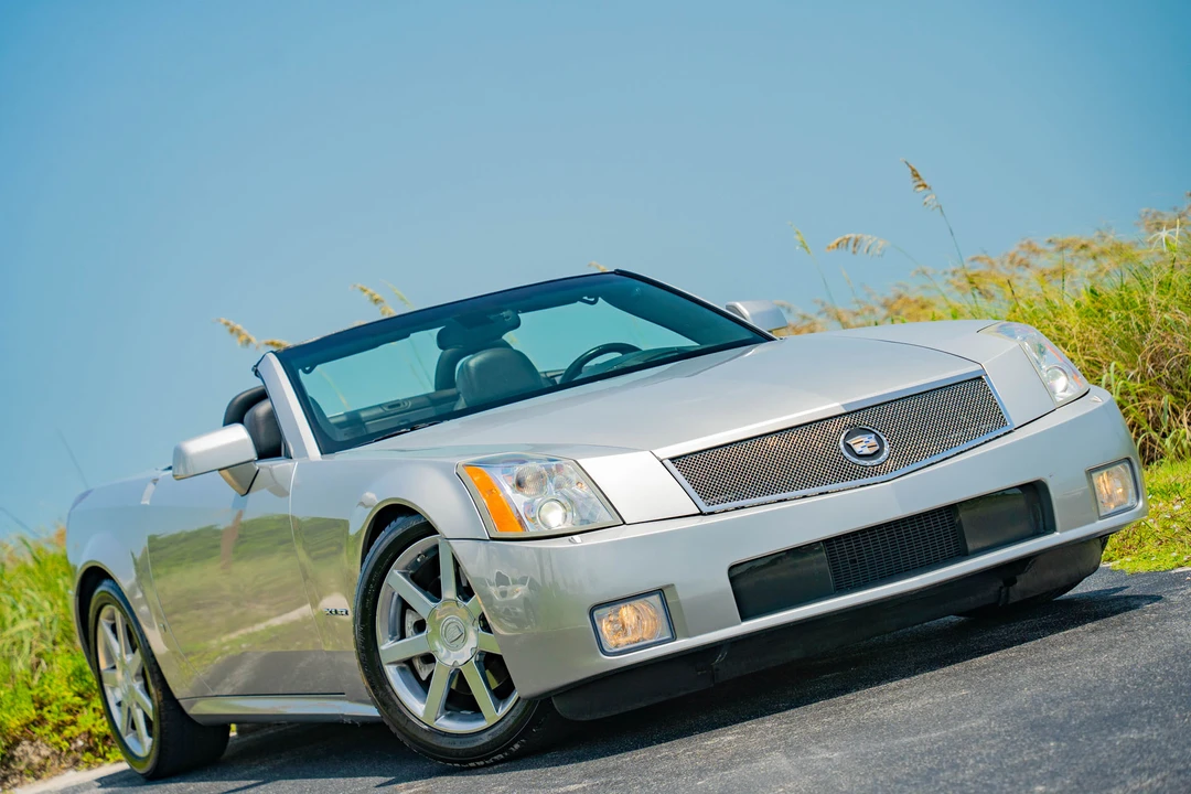 2006 Cadillac XLR - Image 15 of 31