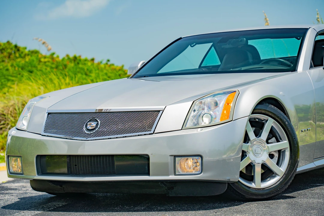 2006 Cadillac XLR - Image 16 of 31