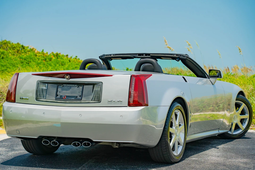 2006 Cadillac XLR - Image 20 of 31