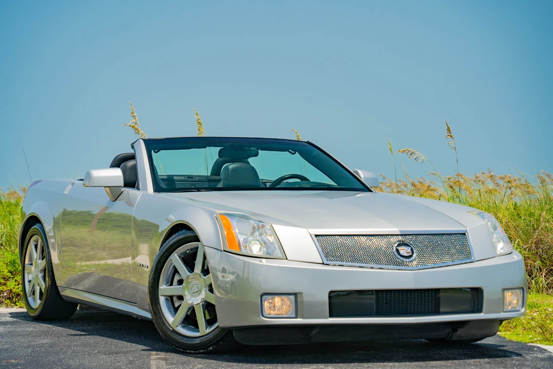 2006 Cadillac XLR - Image 10 of 31