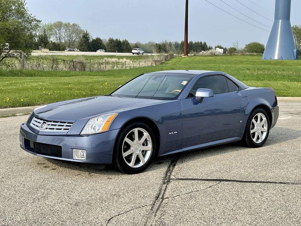 2006 Cadillac XLR - Image 22 of 31