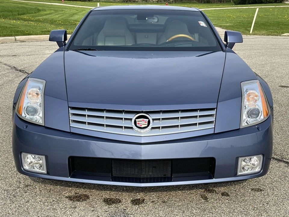 2006 Cadillac XLR - Image 19 of 31