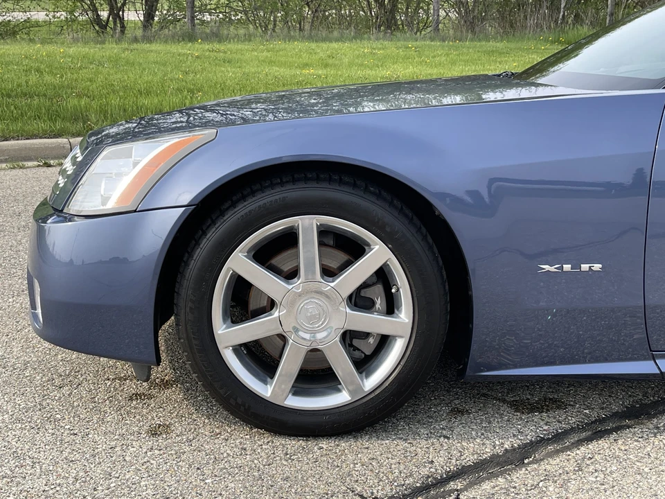 2006 Cadillac XLR - Image 30 of 31