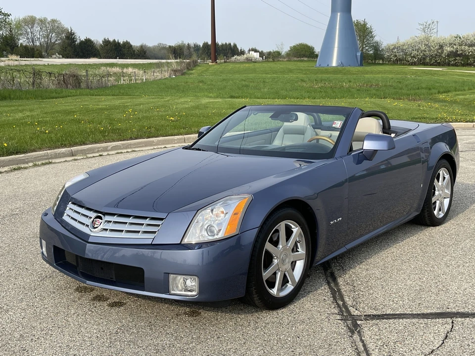 2006 Cadillac XLR - Image 7 of 31