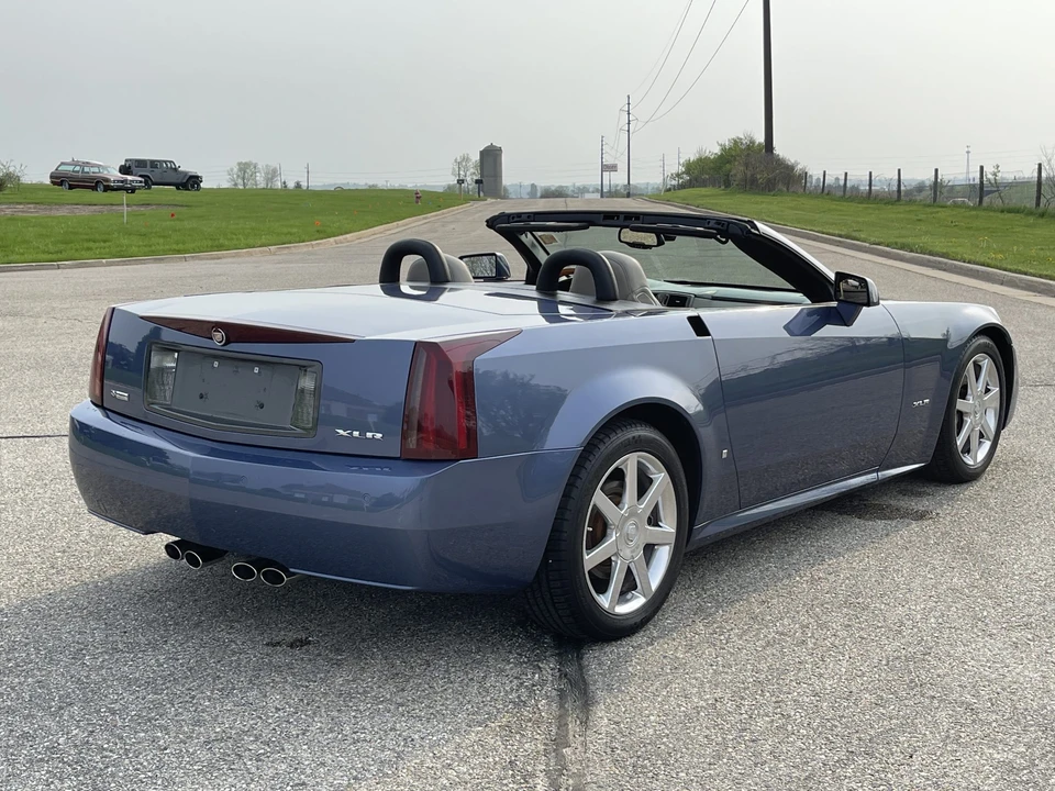 2006 Cadillac XLR - Image 4 of 31