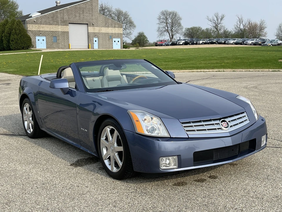 2006 Cadillac XLR - Image 6 of 31