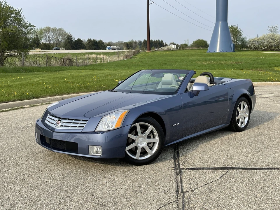 2006 Cadillac XLR - Image 10 of 31