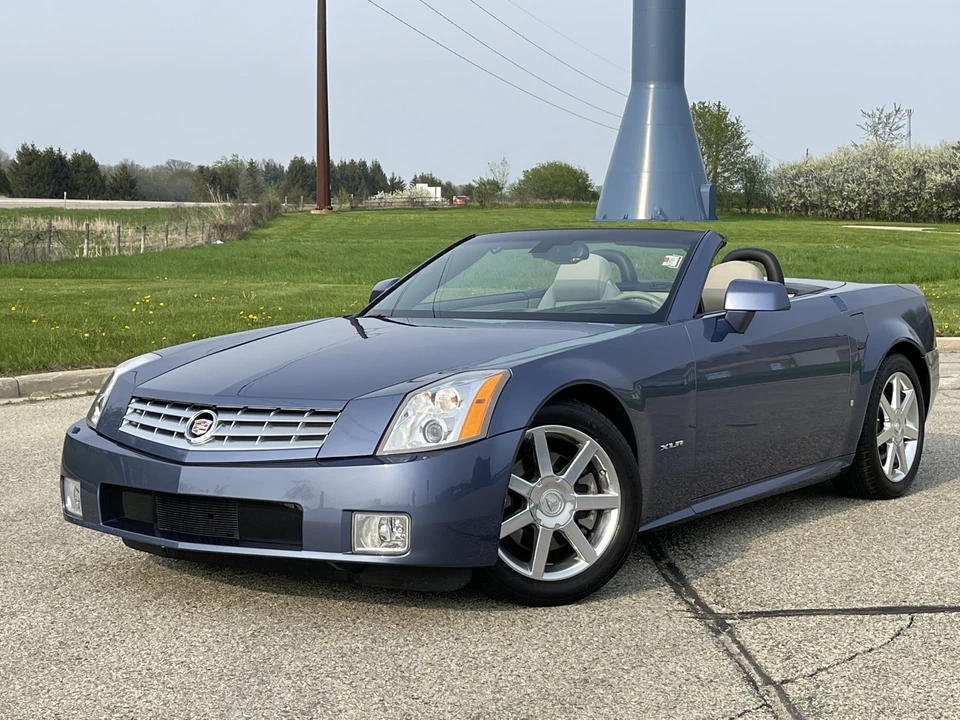 2006 Cadillac XLR - Image 9 of 31