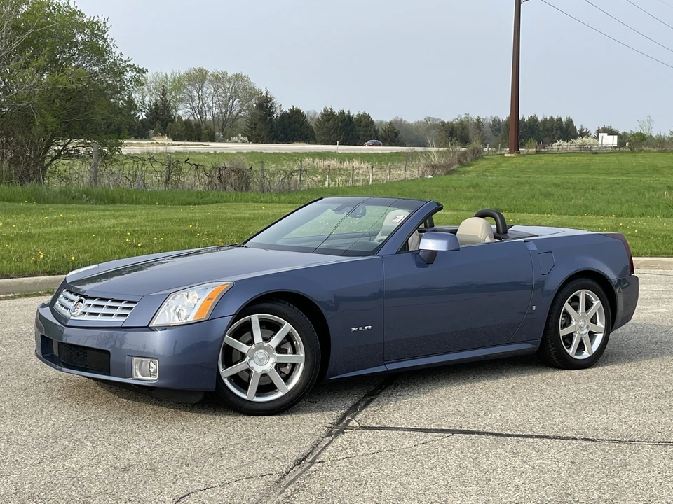 2006 Cadillac XLR - Image 11 of 31