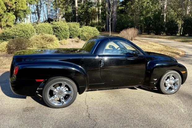 2006 Chevrolet SSR - Image 4 of 8