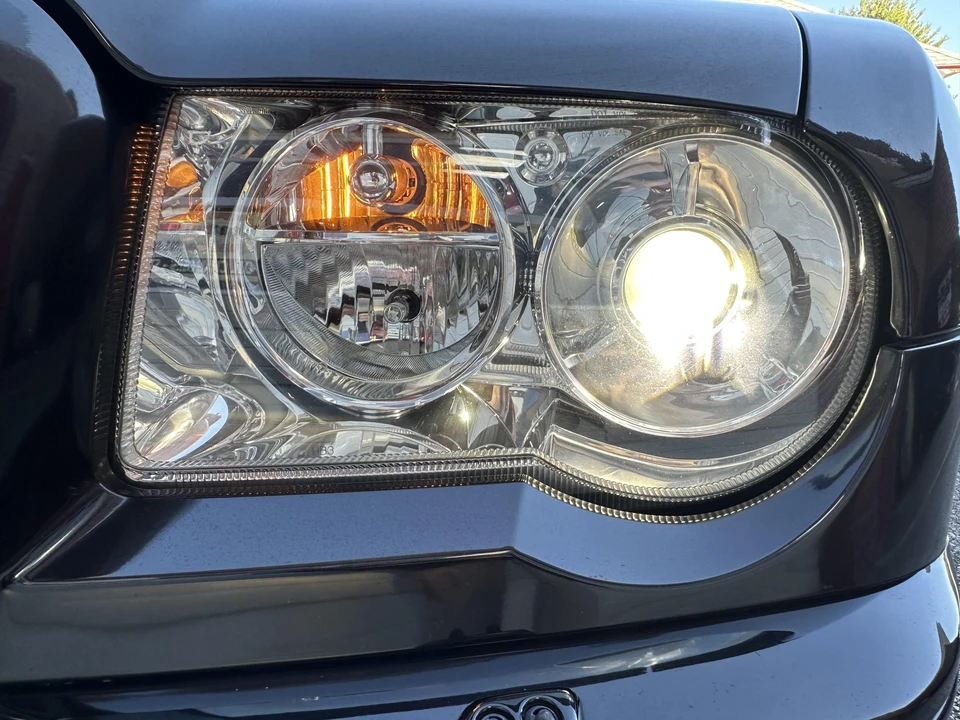 2006 Chrysler 300 (2005-2023) - Image 26 of 31