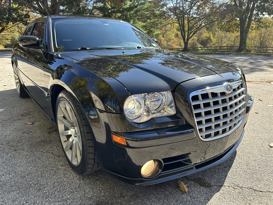 2006 Chrysler 300 (2005-2023) - Image 2 of 31