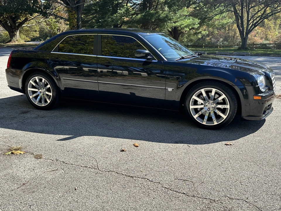 2006 Chrysler 300 (2005-2023) - Image 6 of 31