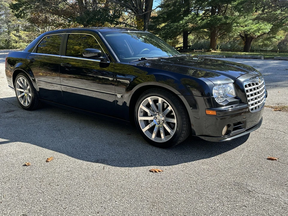 2006 Chrysler 300 (2005-2023) - Image 5 of 31