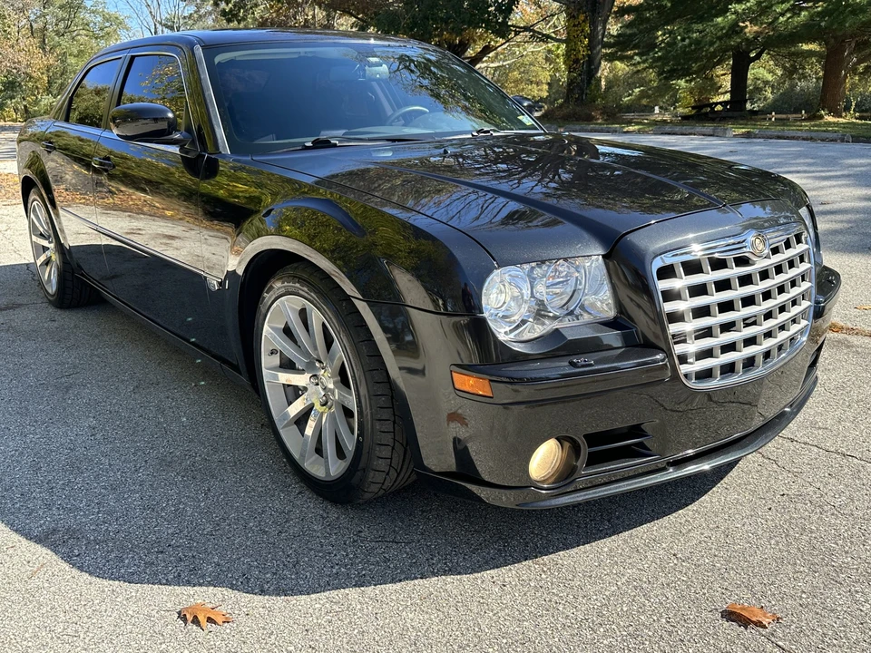 2006 Chrysler 300 (2005-2023) - Image 3 of 31