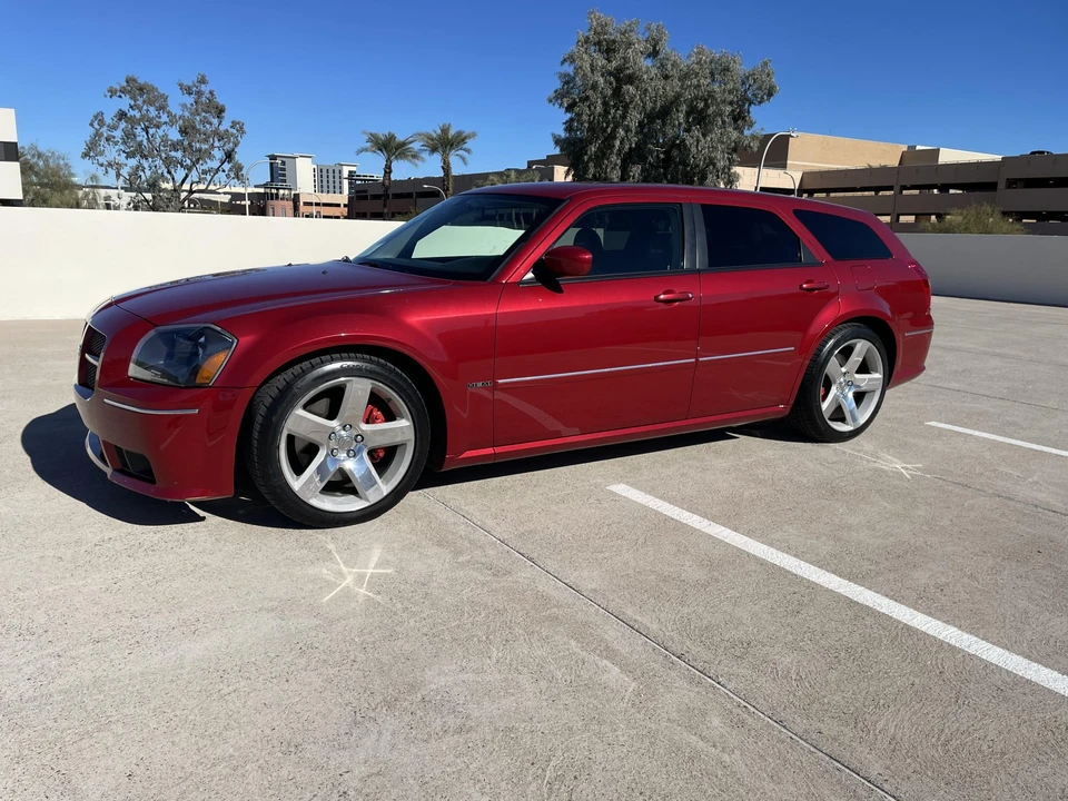 2006 Dodge Magnum SRT8 2nd Gen - Image 10 of 31