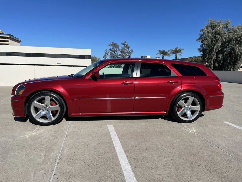 2006 Dodge Magnum SRT8 2nd Gen - Image 11 of 31
