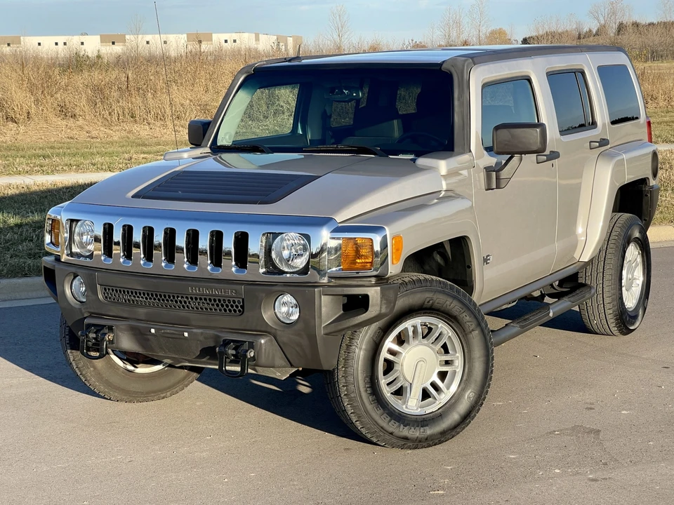 2006 Hummer Hummer H3 - Image 2 of 31