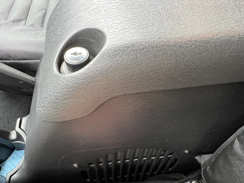 2006 Jeep TJ Wrangler - Image 21 of 31