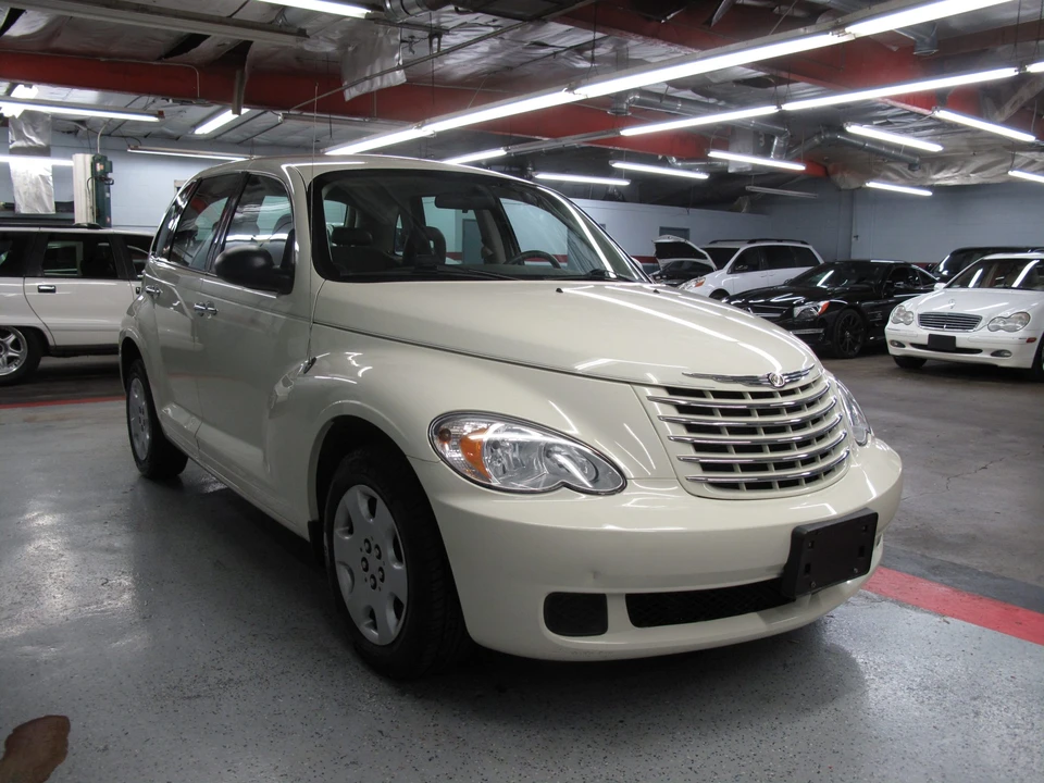 2007 Chrysler PT Cruiser - Image 10 of 31
