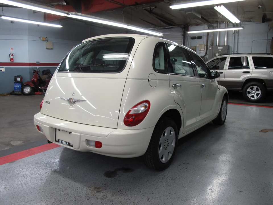 2007 Chrysler PT Cruiser - Image 8 of 31
