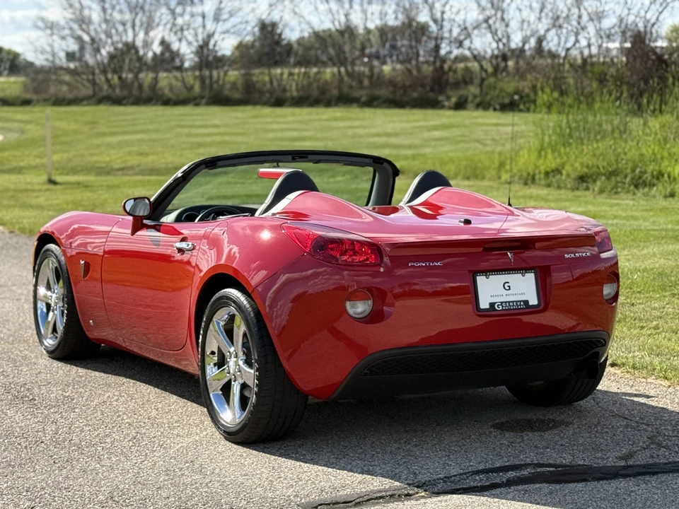 2007 Pontiac Solstice - Image 8 of 31