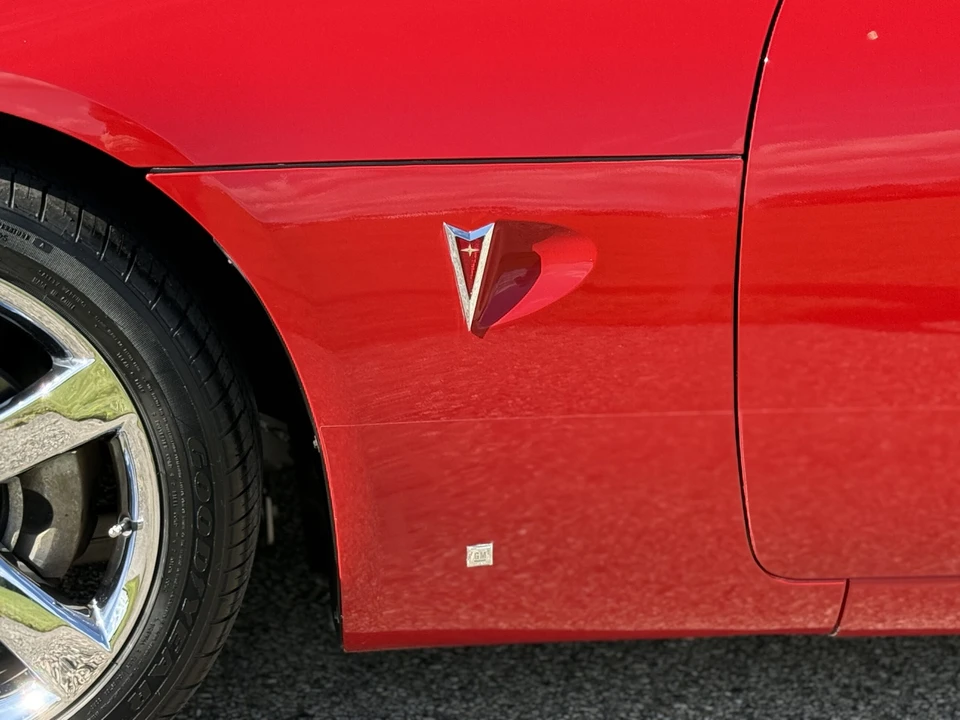 2007 Pontiac Solstice - Image 18 of 31