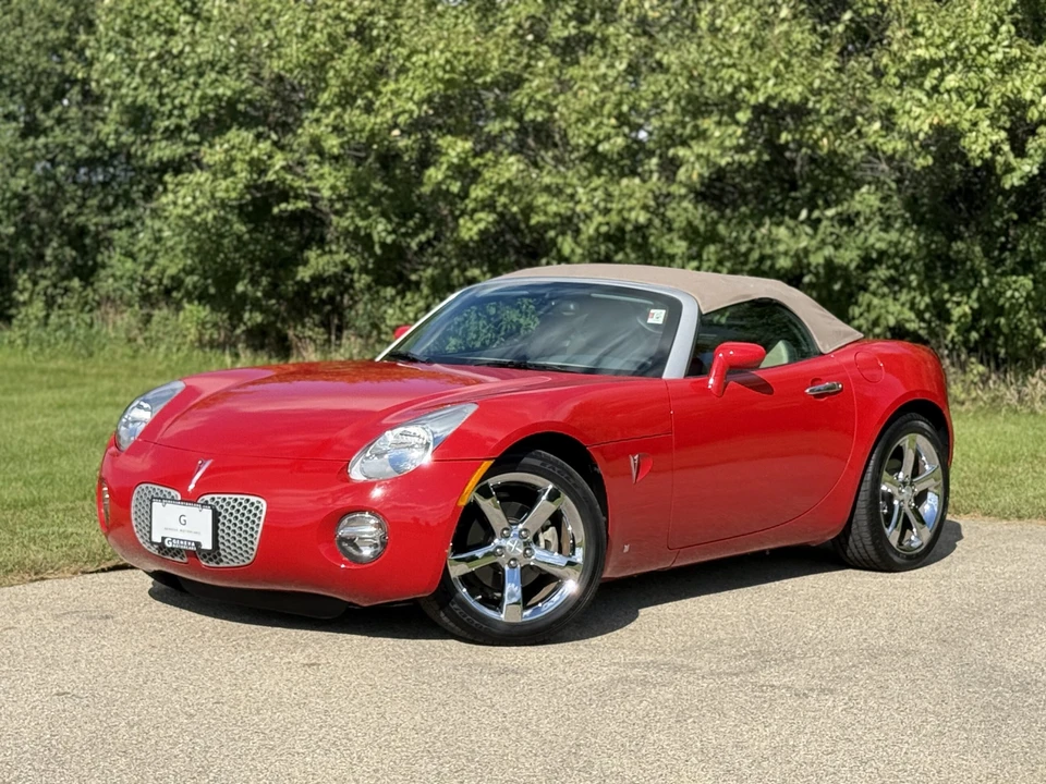 2007 Pontiac Solstice - Image 14 of 31
