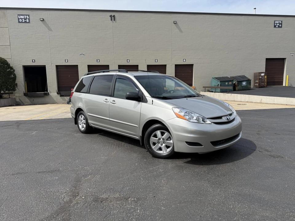 2007 Toyota Sienna 2nd Gen - Image 4 of 31