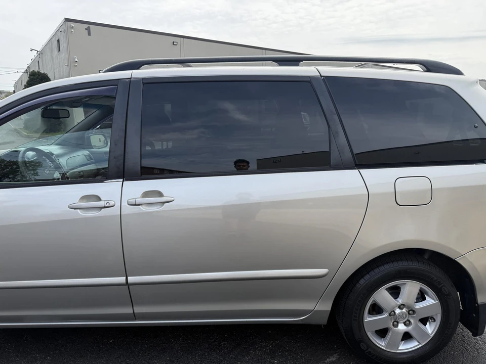 2007 Toyota Sienna 2nd Gen - Image 29 of 31