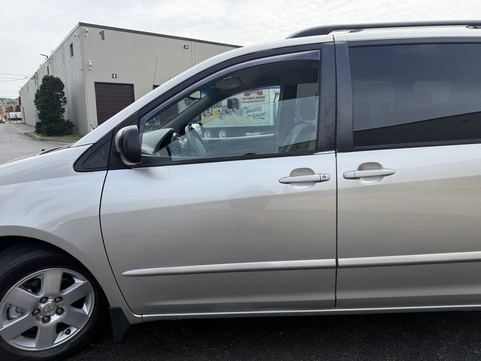 2007 Toyota Sienna 2nd Gen - Image 30 of 31