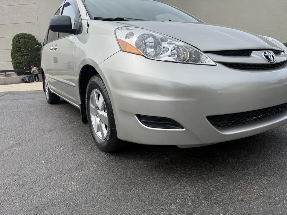 2007 Toyota Sienna 2nd Gen - Image 25 of 31