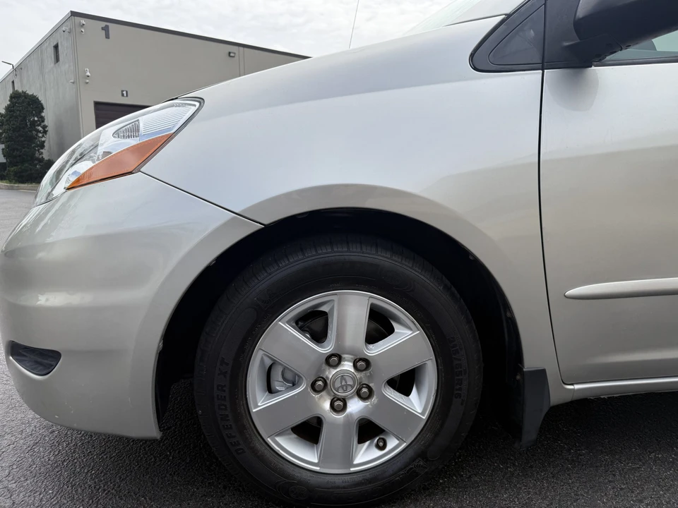 2007 Toyota Sienna 2nd Gen - Image 31 of 31