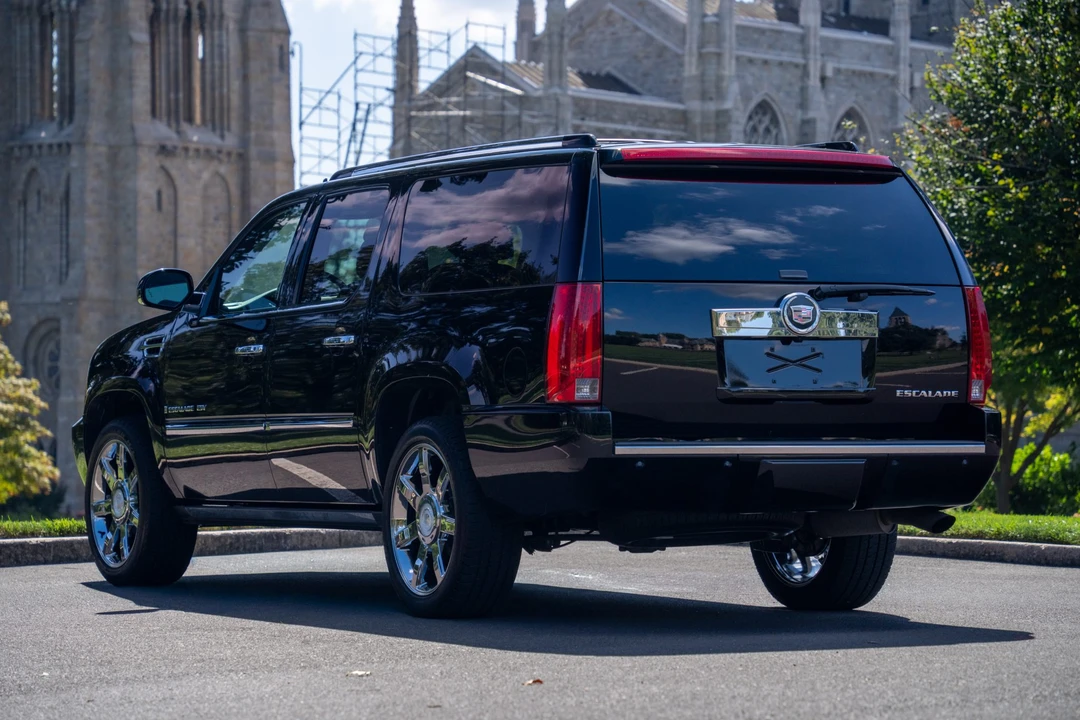 2008 Cadillac Escalade & EXT 3rd Gen - Image 19 of 31