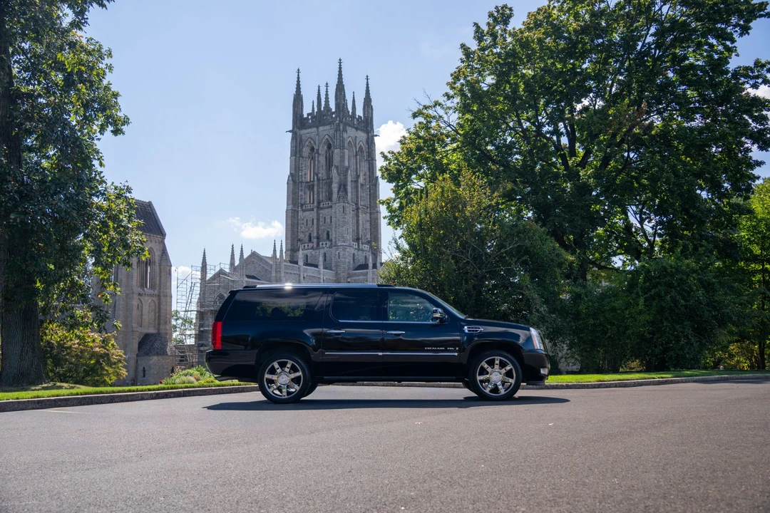 2008 Cadillac Escalade & EXT 3rd Gen - Image 7 of 31