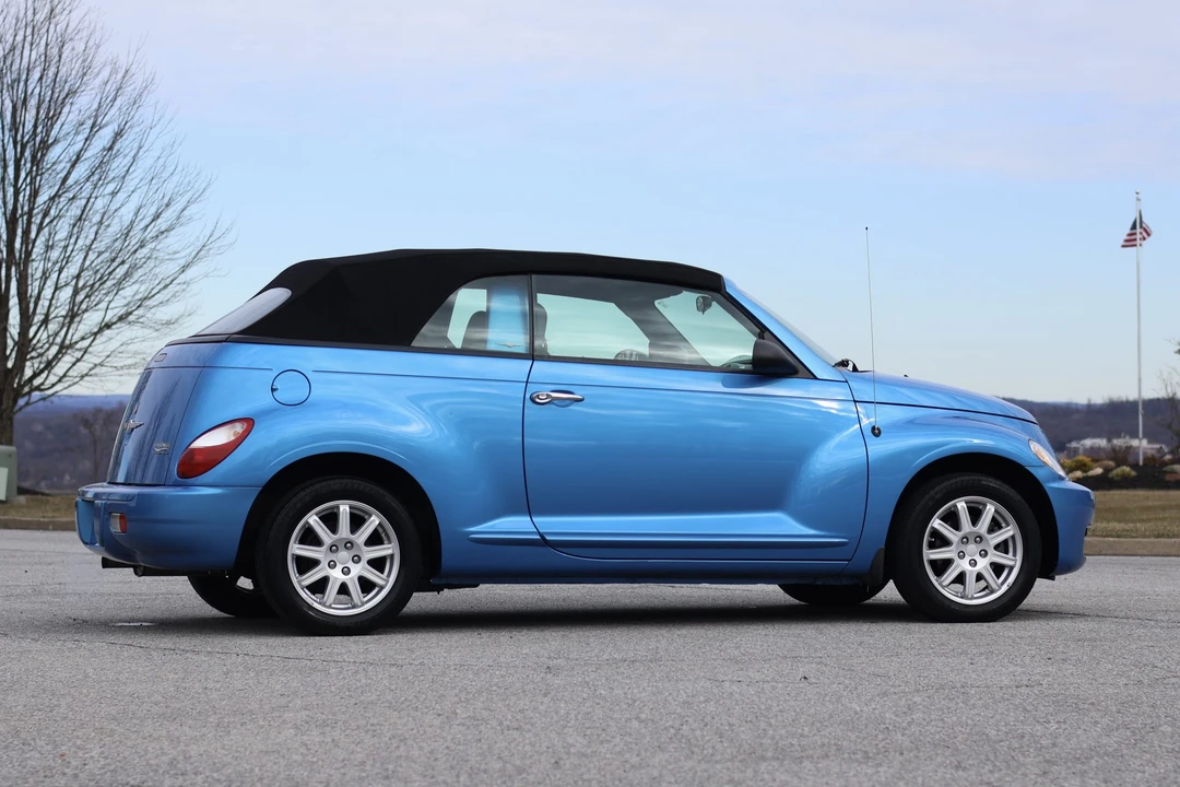 2008 Chrysler PT Cruiser - Image 29 of 31