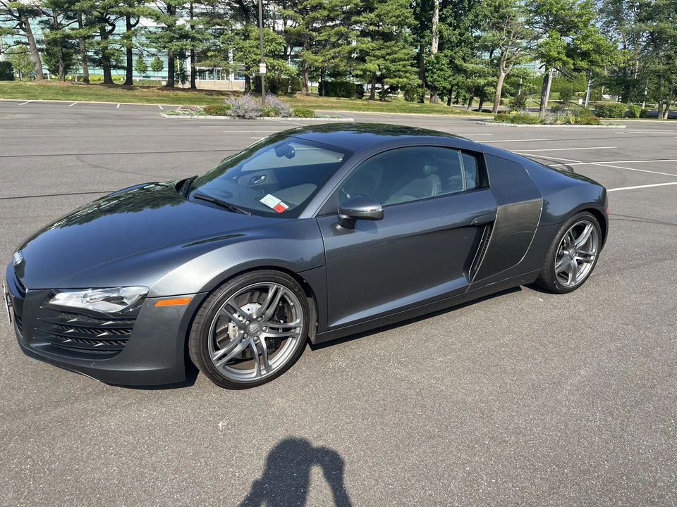 2009 Audi 42 R8 - Image 2 of 31