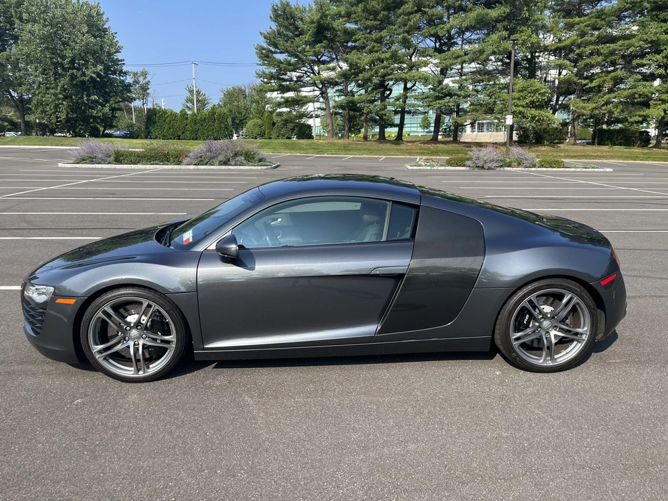 2009 Audi 42 R8 - Image 10 of 31
