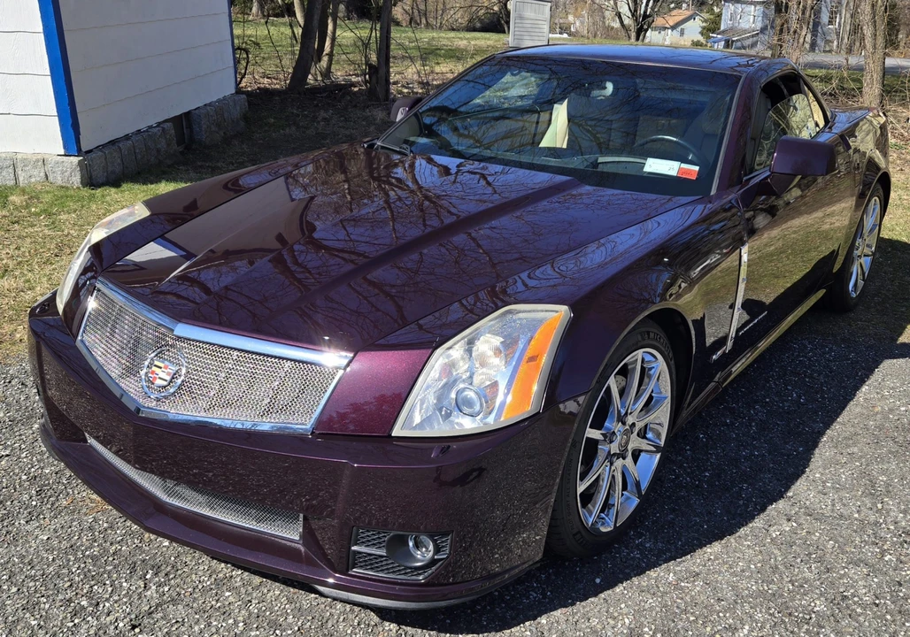 2009 Cadillac XLR-V - Image 5 of 31