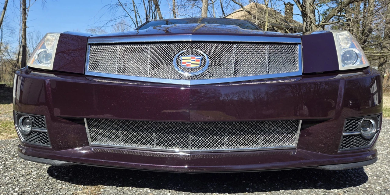 2009 Cadillac XLR-V - Image 18 of 31