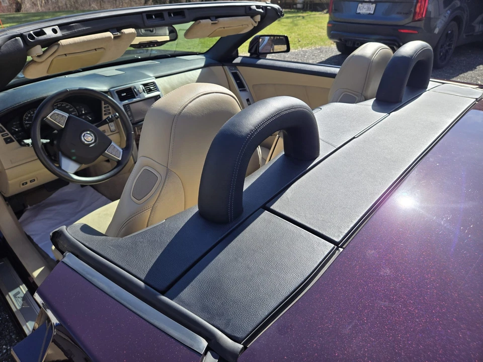 2009 Cadillac XLR-V - Image 24 of 31