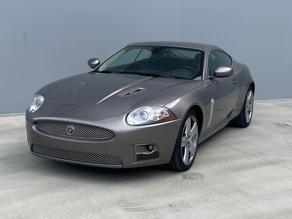 2009 Jaguar X150 XKR - Image 2 of 31