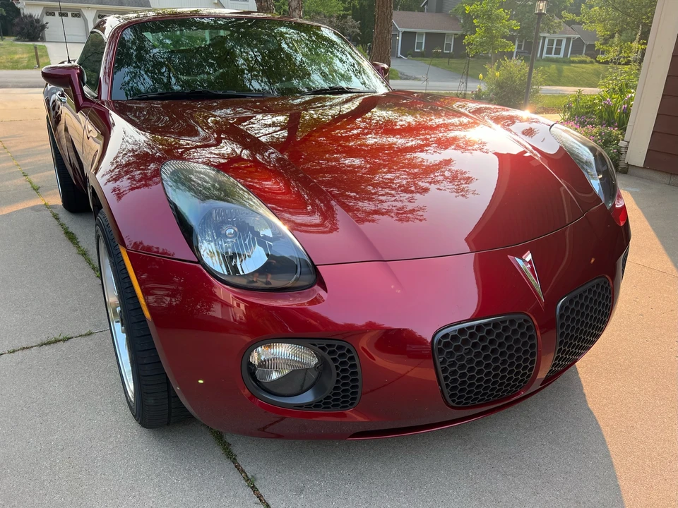 2009 Pontiac Solstice GXP - Image 13 of 31