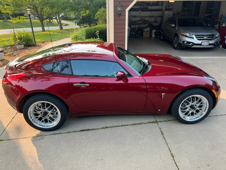2009 Pontiac Solstice GXP - Image 10 of 31